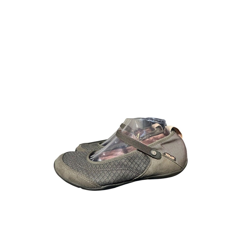 Teva Womens Gray Leather Mary Jane Flats Spider Rubber Size 9.5 Snap Button